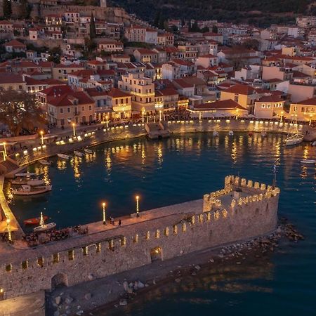 Nafpaktos Beach Luxury Suites エクステリア 写真
