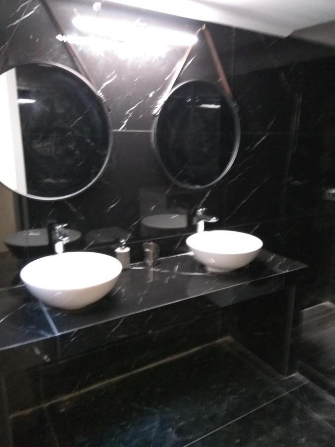 Nafpaktos Beach Luxury Suites エクステリア 写真