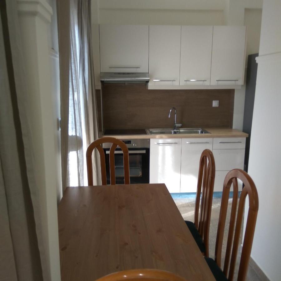 Nafpaktos Beach Luxury Suites エクステリア 写真